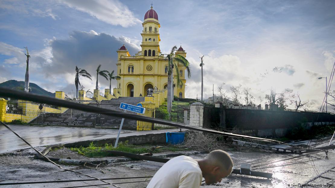 Blick auf die Basilica del Cobre, die der Heiligen Jungfrau Maria gewidmet ist 