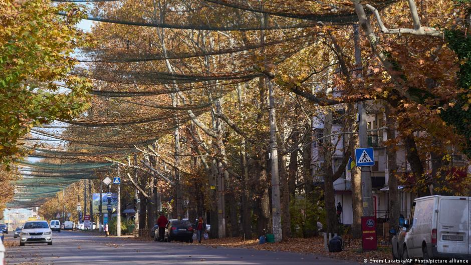 Зеленський: У прифронтових громадах посилять захист від БпЛА