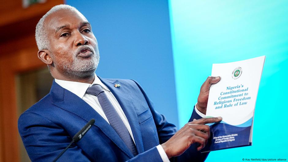 Nigeria FM refutes Trump's claims of Christian persecution  DW  11/04/2025