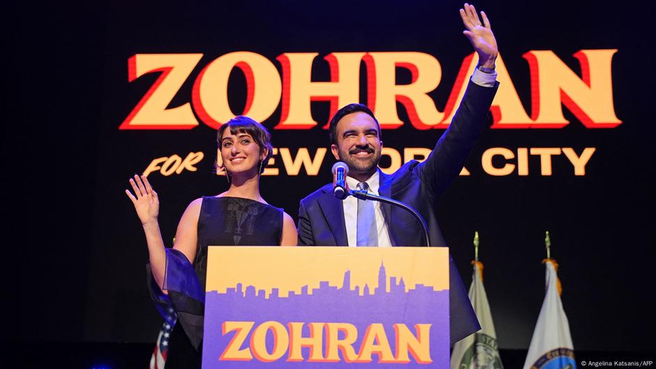 Zohran Mamdani i supruga Rama Duvaji nakon proglašenja izbornih rezultata, Njujork 4. novembra