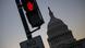 USA Washington D.C. 2025 | Eine rote Ampel ist neben dem Kapitol in Washington zu sehen USA Washington D.C. 2025 | Eine rote Ampel ist neben dem Kapitol in Washington zu sehen