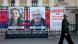 Tres pósters, dos con las imágenes de sendos detenidos y un tercero con el letrero (en fránces) "libertad para Cécile Kohler y Jacques Paris", en la verja de la Asamblea Nacional francesa. Tres pósters, dos con las imágenes de sendos detenidos y un tercero con el letrero (en fránces) "libertad para Cécile Kohler y Jacques Paris", en la verja de la Asamblea Nacional francesa.