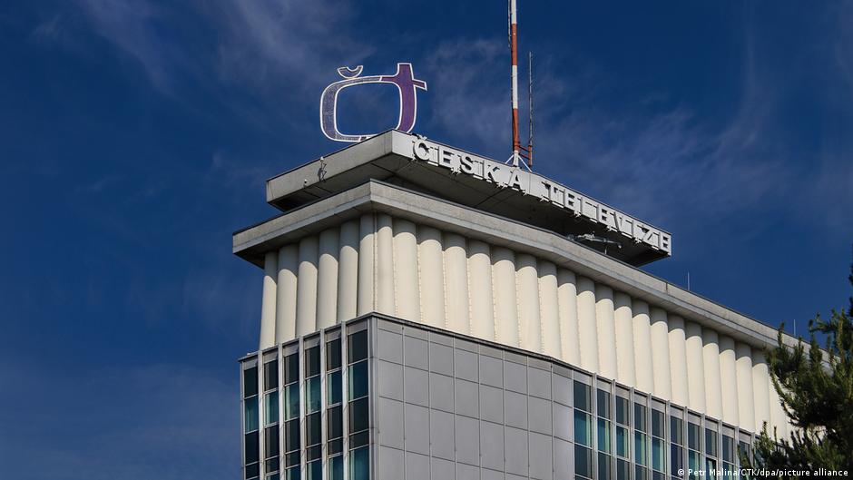 Republika Çeke  qeveria sulmon mediat publike