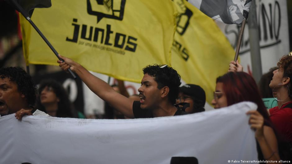 Protesti u Riju zbog krize u zemlji i policijskog nasilja, uoči konferencije o klimi