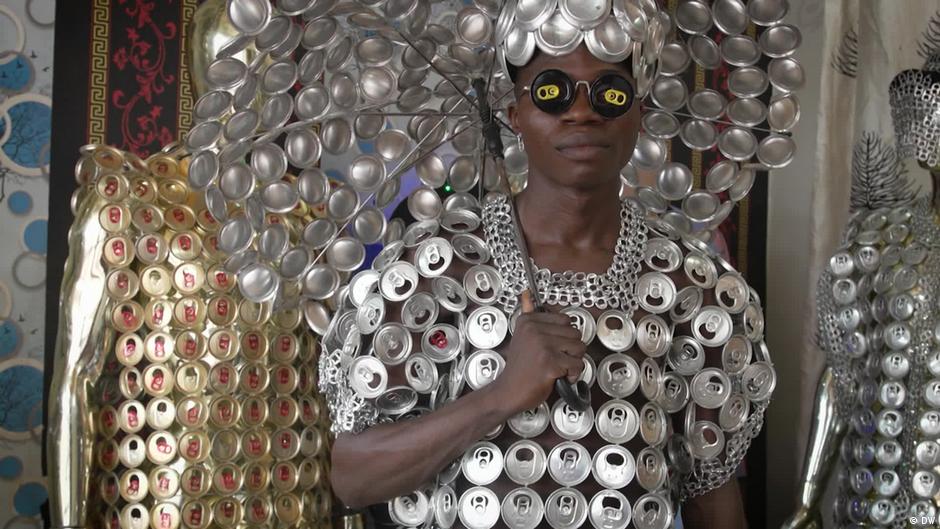 Benin's eco-fashion star turns trash into runway art – DW – 11/12/2025