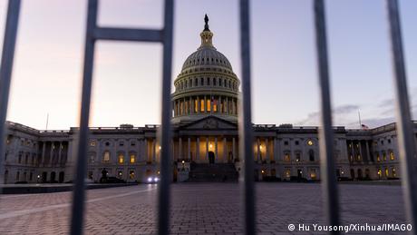 Am Sonntag wurden im US-Senat die ersten Schritte zum Ende des Shutdowns unternommen