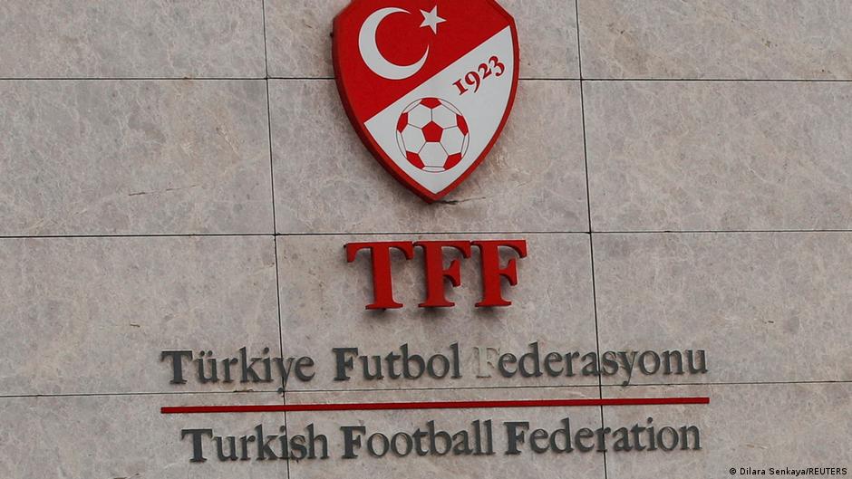 Turkey: 17 referees and club president held in betting probe