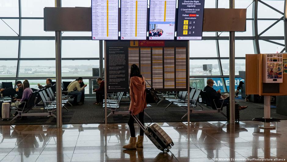 EU to stop issuing multiple-entry visas for Russians DW 11/07/2025