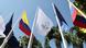 Las banderas de Colombia, la UE y la CELAC ondean bajo el cielo azul de Santa Marta, en la IV Cumbre UE-CELAC. Las banderas de Colombia, la UE y la CELAC ondean bajo el cielo azul de Santa Marta, en la IV Cumbre UE-CELAC.
