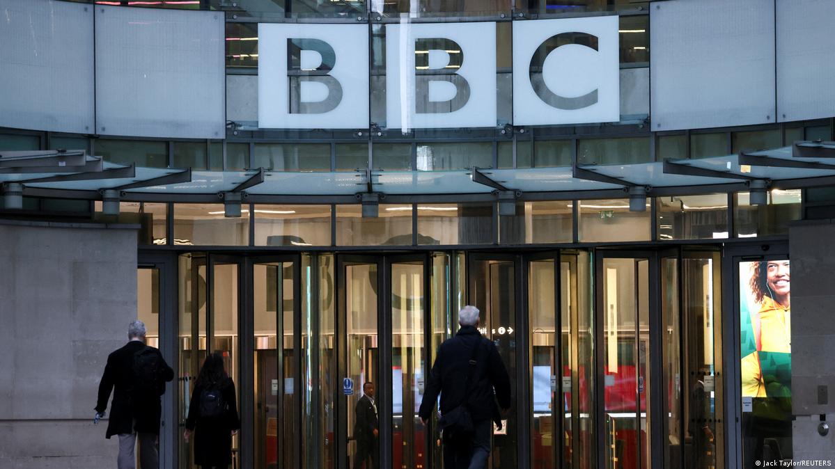 BBC apologizes to Trump over documentary edit