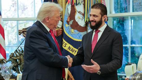 Der syrische Präsident al-Scharaa ist im Weißen Haus empfangen worden.