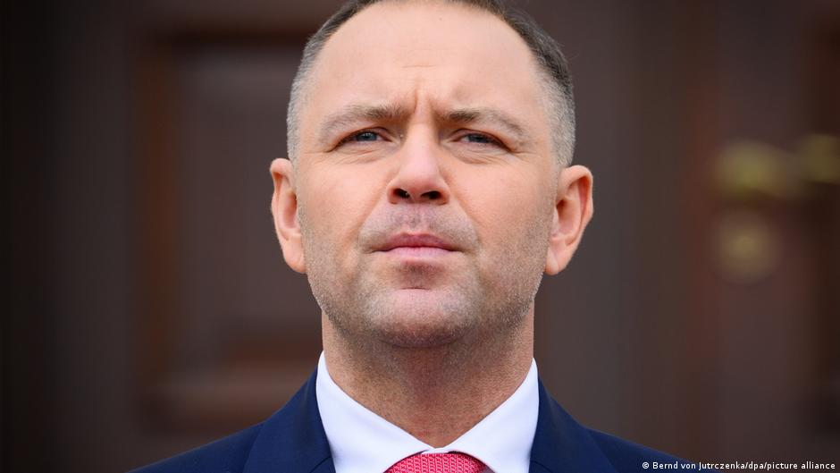 MDR: Nawrocki próbuje grać rolę polskiego Trumpa