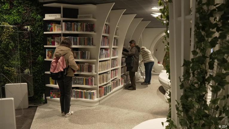 Warsaw's metro library gives commuters a break from their screens