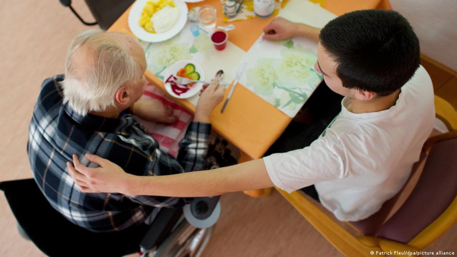 Branża z przyszłością? Inwestorzy odkrywają sektor opieki