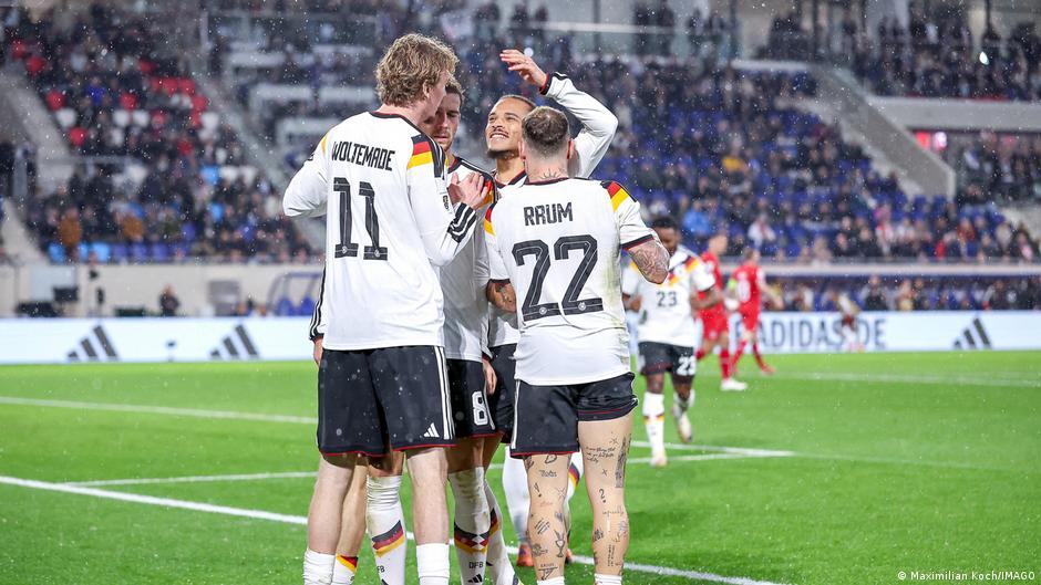 Leroy Sané helps Germany close in on World Cup spot – DW – 11