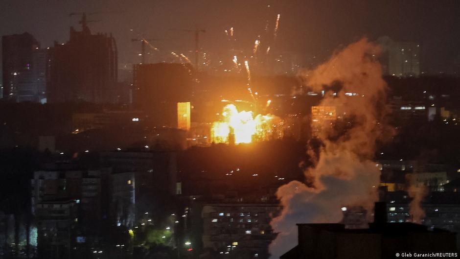 Атака РФ: на Україну летіли 5 балістичних ракет і 241 дрон – DW – 07.12.2025