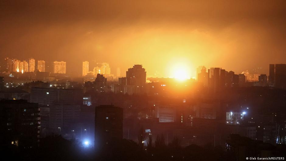 РФ масовано атакувала Україну: в Києві є загиблі і поранені – DW – 25.11.2025