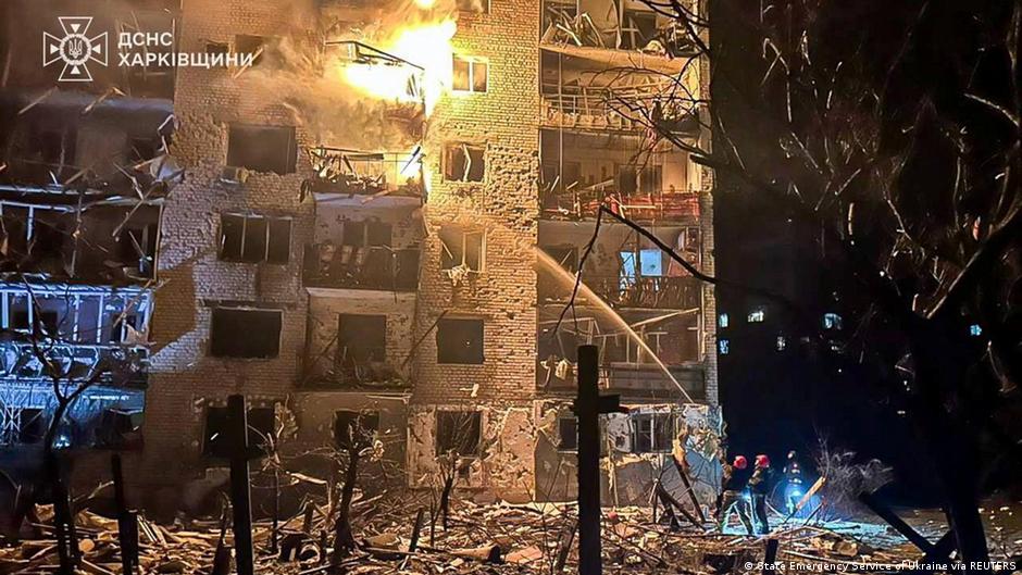 Ukraine updates: Odesa attack sparks port fires DW 11/17/2025