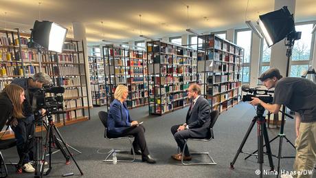 "Κέντρα επιστροφών" μεταναστών στην Αφρική θέλει ο Γερμανός ΥΠΕΣ