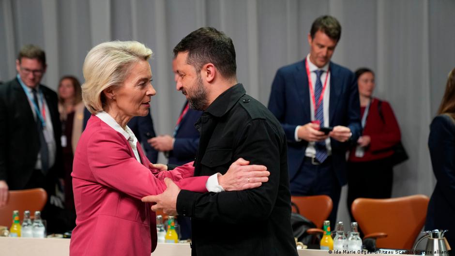 Zelenskyy 'ready' for elections if allies guarantee security DW 12/10/2025