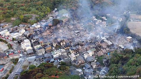 Japan: Fire forces 170 buildings to evacuate, one missing