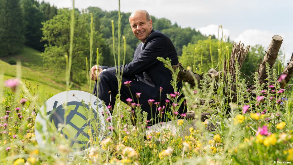 Wie-ein-Giftproduzent-zum-Insektensch-tzer-wurde