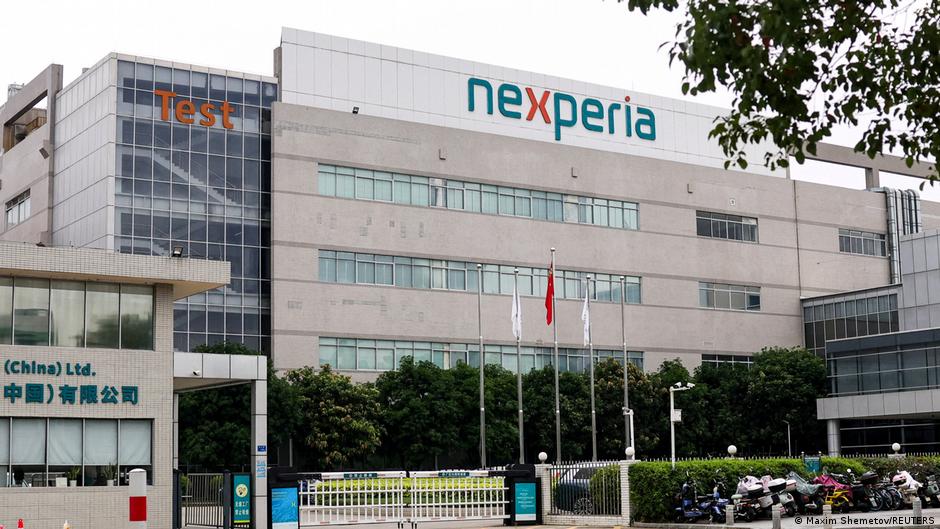 Netherlands to give up control of Nexperia in China dispute DW 11/19/2025