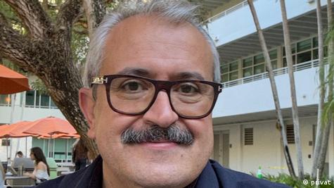 نیک آهنگ کوثر، تحلیلگر آب و محیط زیست نیک آهنگ کوثر، تحلیلگر آب و محیط زیست