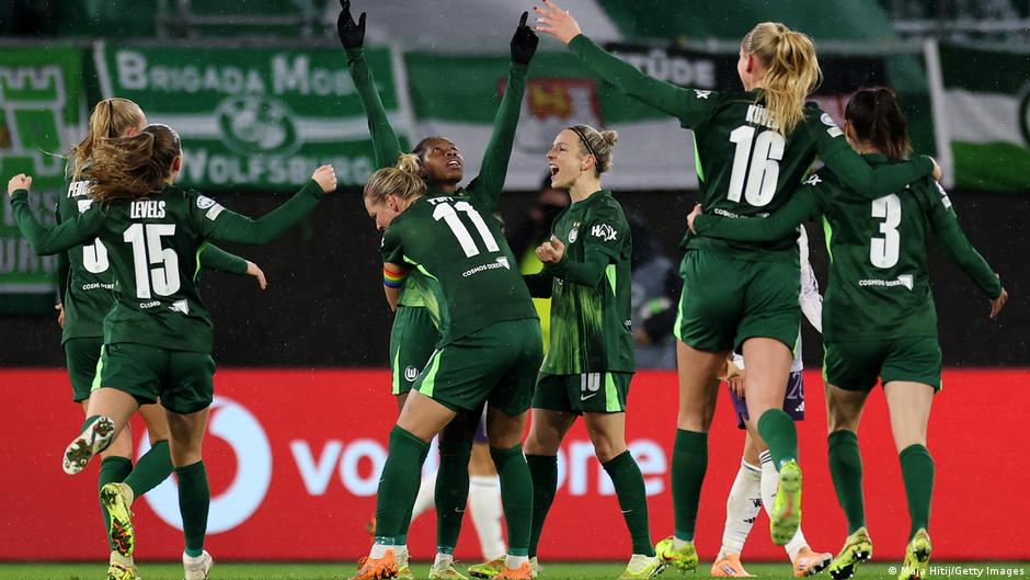 Champions-League-Tor-Festival-bei-Wolfsburg-gegen-ManUnited