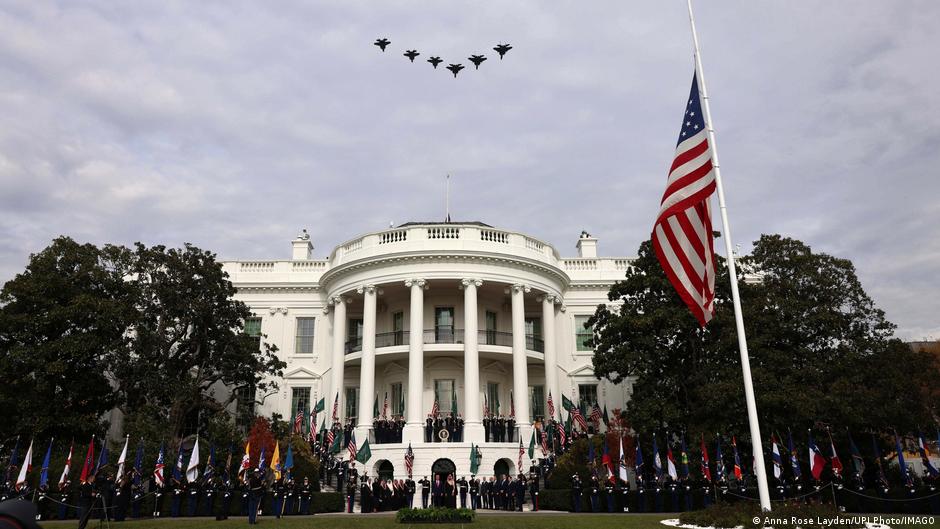 EE.UU. analiza "medidas adicionales" contra narcos en México