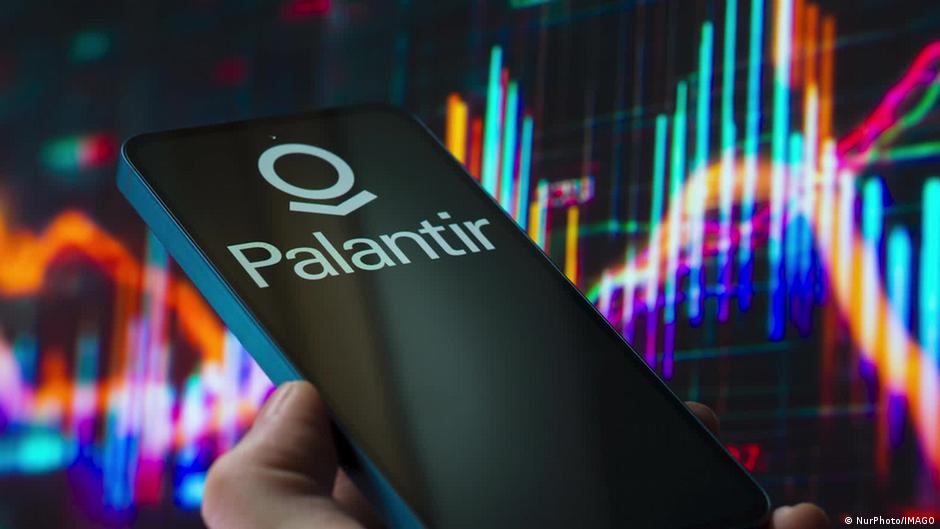 Palantir’s rise: CIA supplier turned tech powerhouse – DW – 11