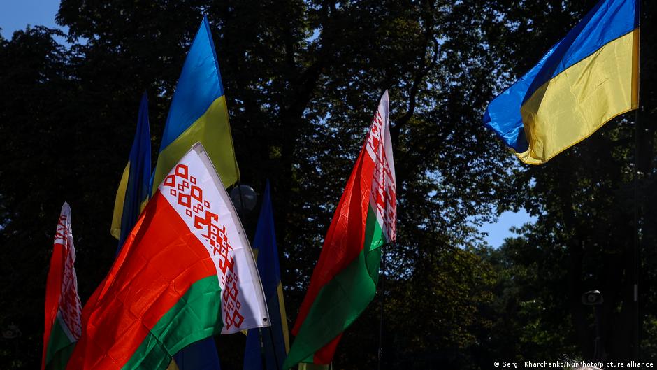 Київ і Мінськ: ворожнеча чи балансування?