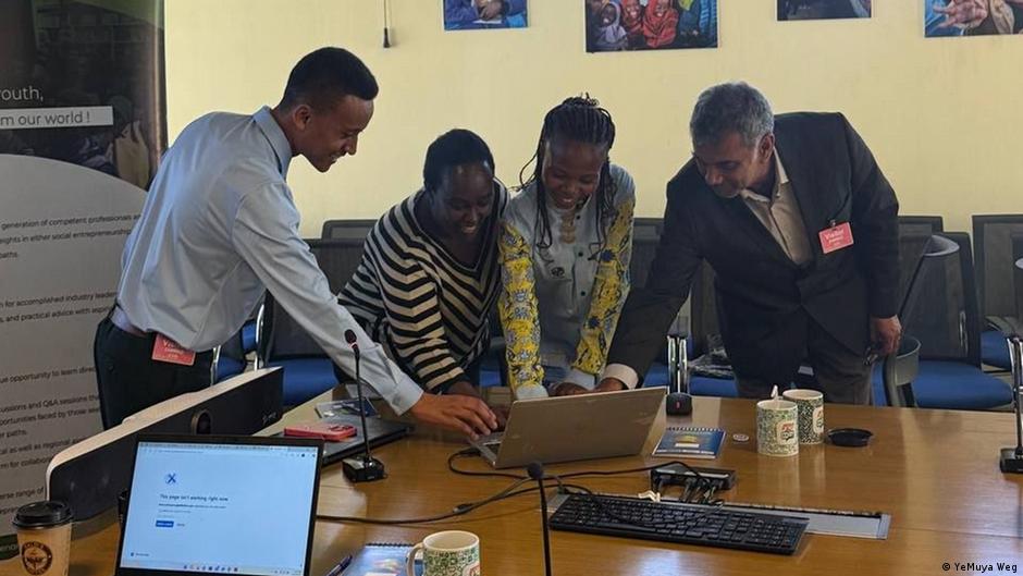 ወጣቶች ብቃታቸውን እንዴት ማዘመን ይችላሉ?