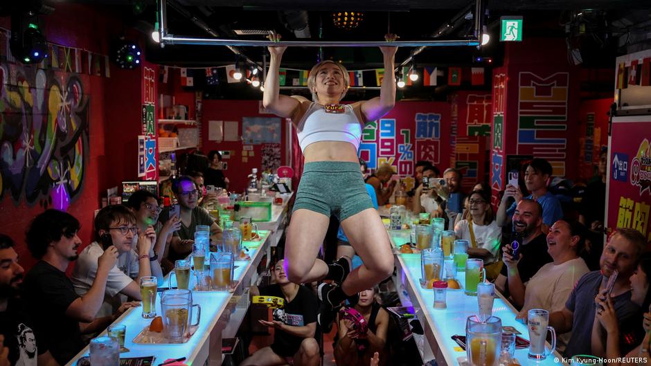 Japan's 'muscle girls' break with traditional beauty ideals – DW – 11 - Deutsche Welle