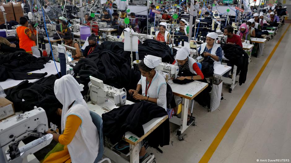 Unions call for nationwide action over labor reforms – DW – 11/22/2025