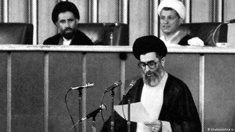 علی خامنه‌ای در جلسه روز ۱۴ خردادماه سال ۱۳۶۸