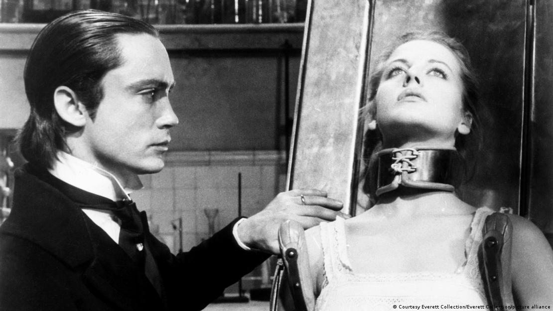 Udo Kier e Dalila Di Lazzaro em "Carne para Frankenstein"