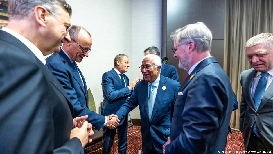 Ukraine talks loom large over EU business summit with Africa – DW – 11/24/2025 Ukraine talks loom large over EU business summit with Africa – DW – 11/24/2025