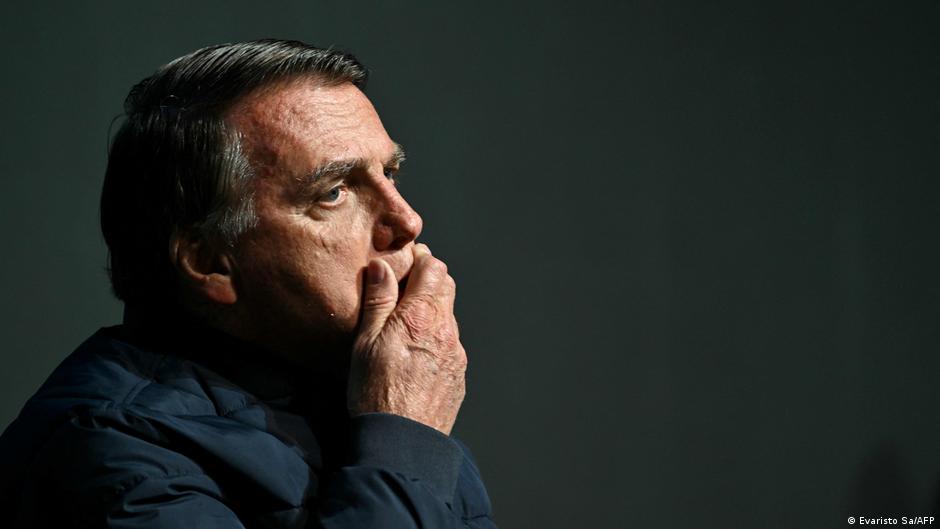 Brazil: Judges vote to keep Jair Bolsonaro in custody