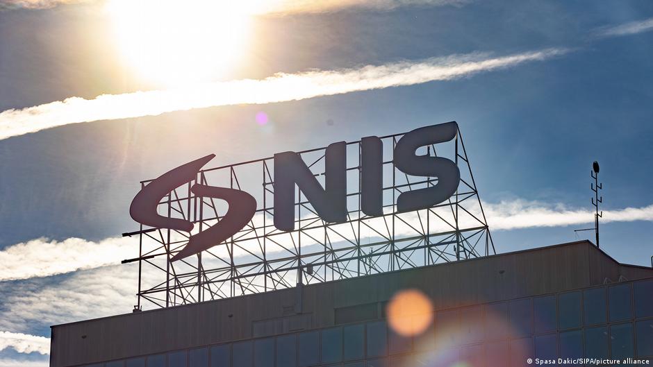 NIS pokriva oko 80 odsto tržišta goriva, doprinosi sa oko deset odsto budžetu Srbije i skoro četiri odsto BDP-u