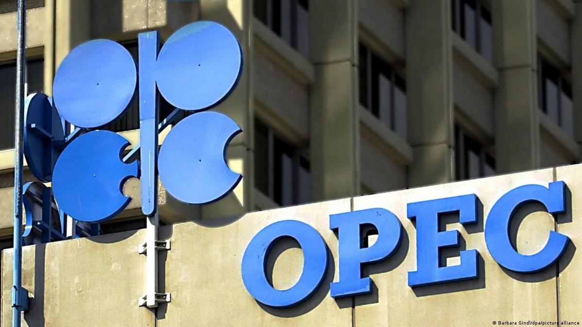 OPEC目前共有12个成员国（包括阿联酋），掌握全球超过80%的已探明石油储量。
