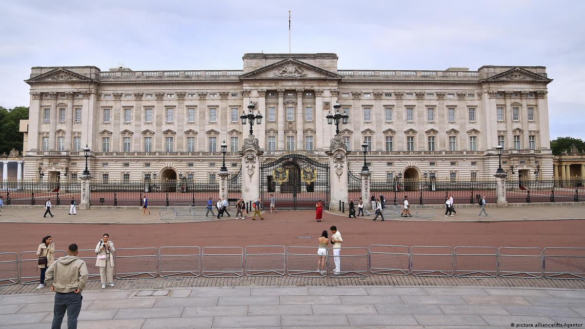 Buckingham Palace in London