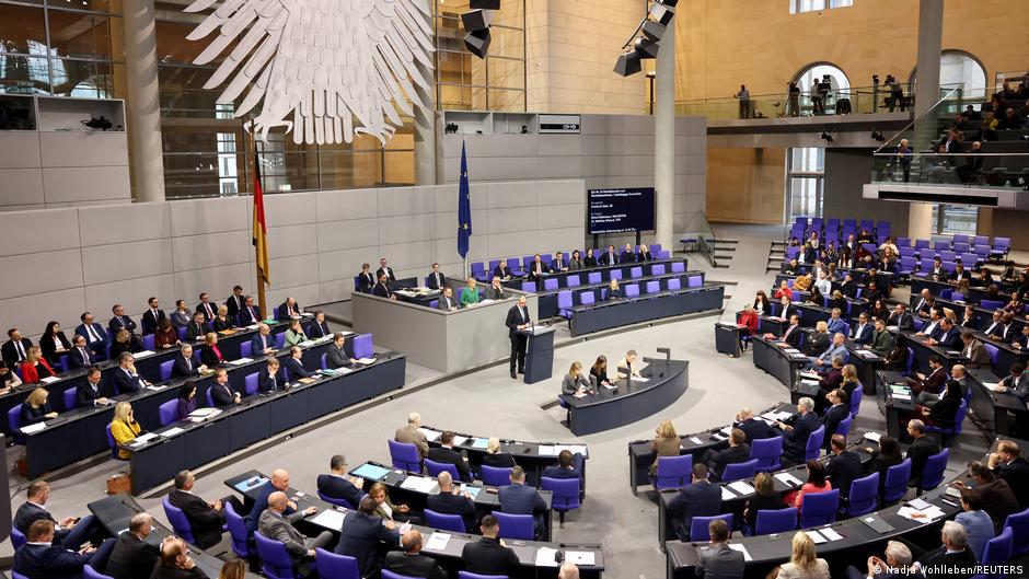 Ove nedelje nemački parlament raspravlja o budžetu za narednu godinu, pa je to prilika i za generalnu raspravu o politici Mercove vlade