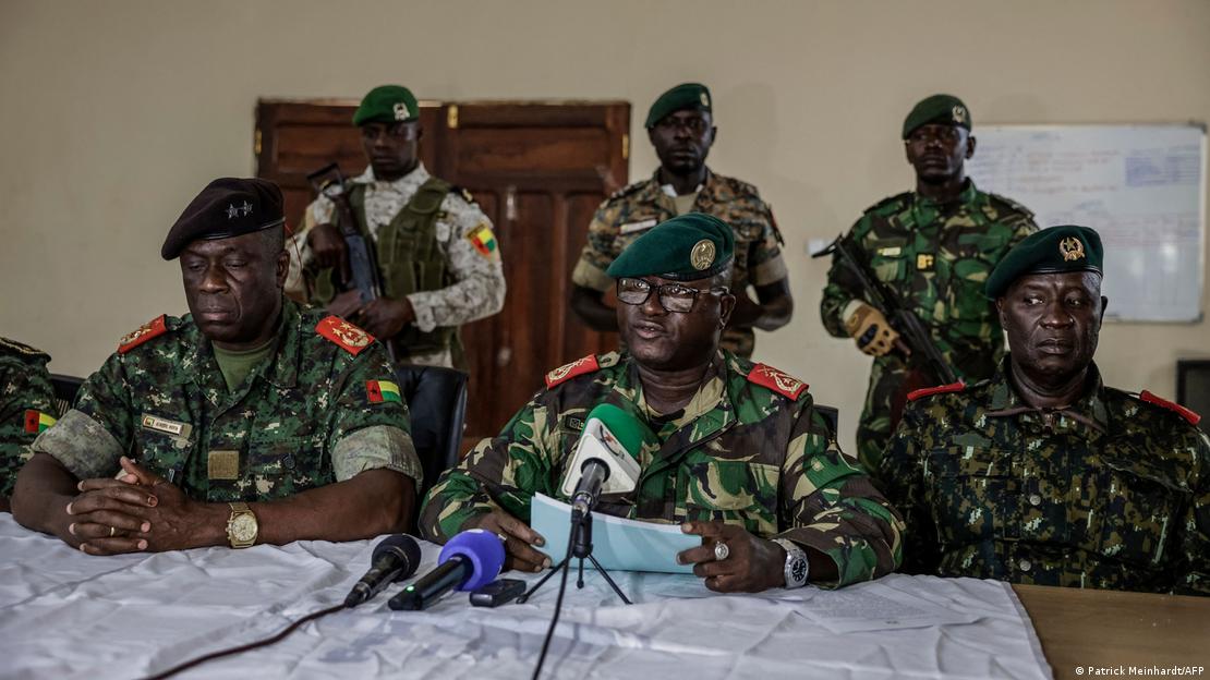Guiné-Bissau Bissau 2025 | Brigadeiro-General Denis N'Canha em conferência de imprensa