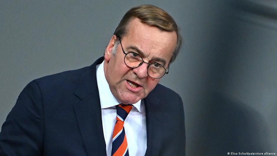 Ministar odbrane Boris Pistorijus (SPD) tokom obraćanja poslanicima u Bundestagu, Berlin 26. novembra 2026.