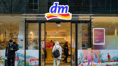 Продавница на ДМ во Берлин. февруари 2024