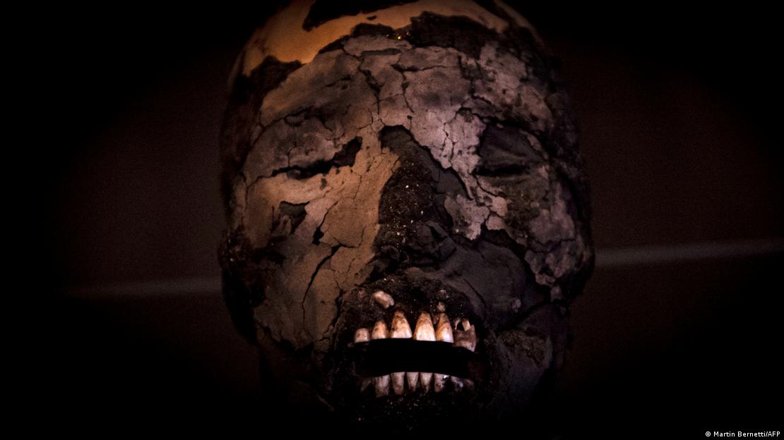 Momia chinchorro. Imagen: Martin Bernetti/AFP