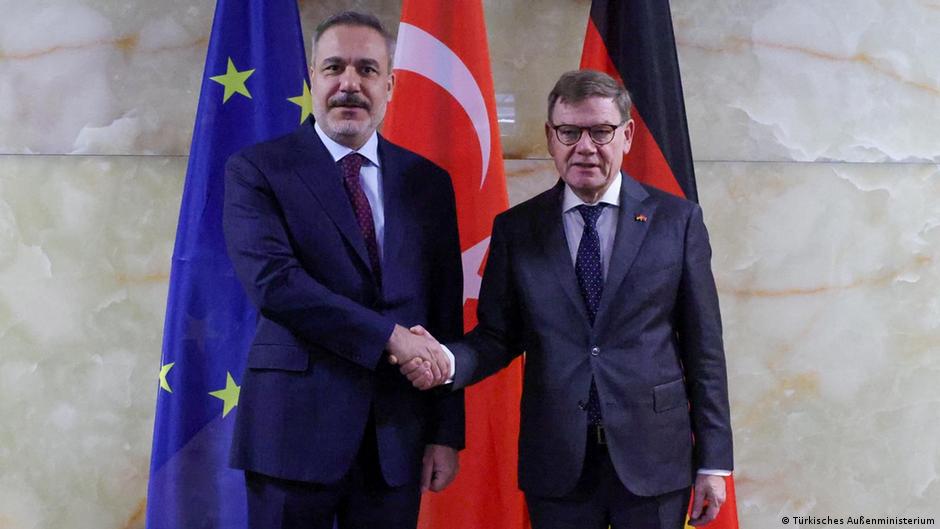 Wadephul-sagt-T-rkei-neuen-Anlauf-f-r-EU-Beitritt-zu