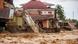 Rumah-rumah yang rusak terkena banjir bandang, dekat bantaran sungai di Padang, Sumatra Barat, 28 November 2025 Rumah-rumah yang rusak terkena banjir bandang, dekat bantaran sungai di Padang, Sumatra Barat, 28 November 2025