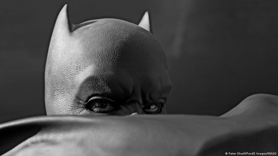 Científicos descubren que la presencia de Batman hace que las personas ayuden más a los demás